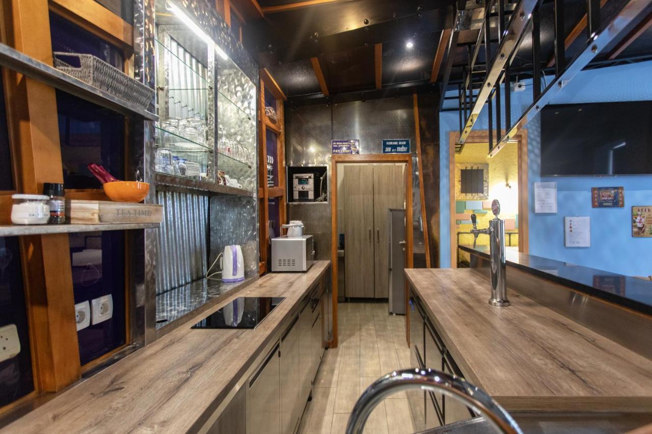 Stay In Pub Kamera Klub Apatment-City Center Lubiana Esterno foto