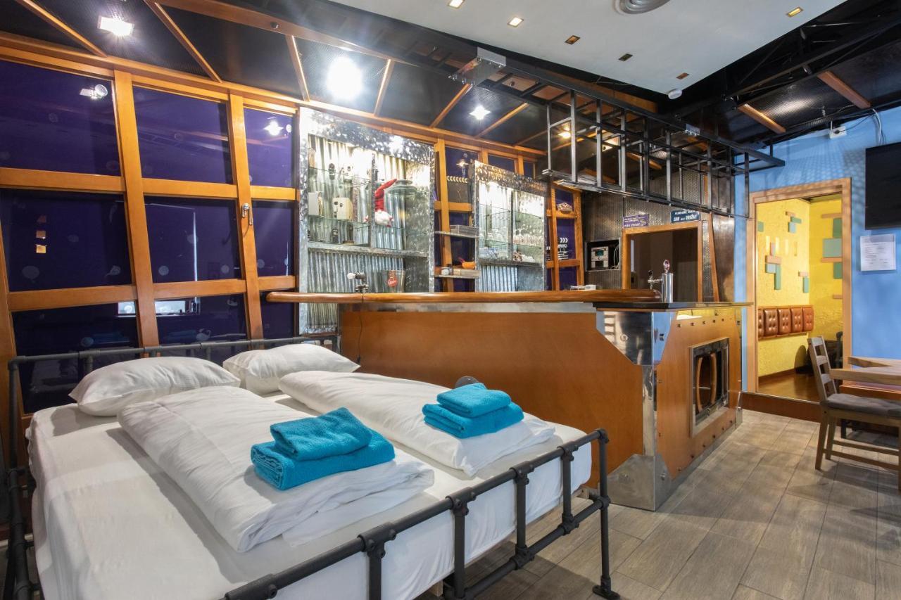 Stay In Pub Kamera Klub Apatment-City Center Lubiana Esterno foto