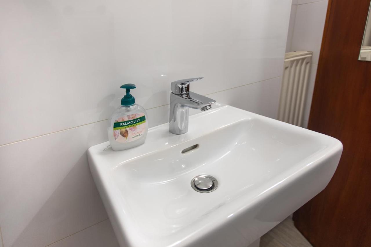 Stay In Pub Kamera Klub Apatment-City Center Lubiana Esterno foto