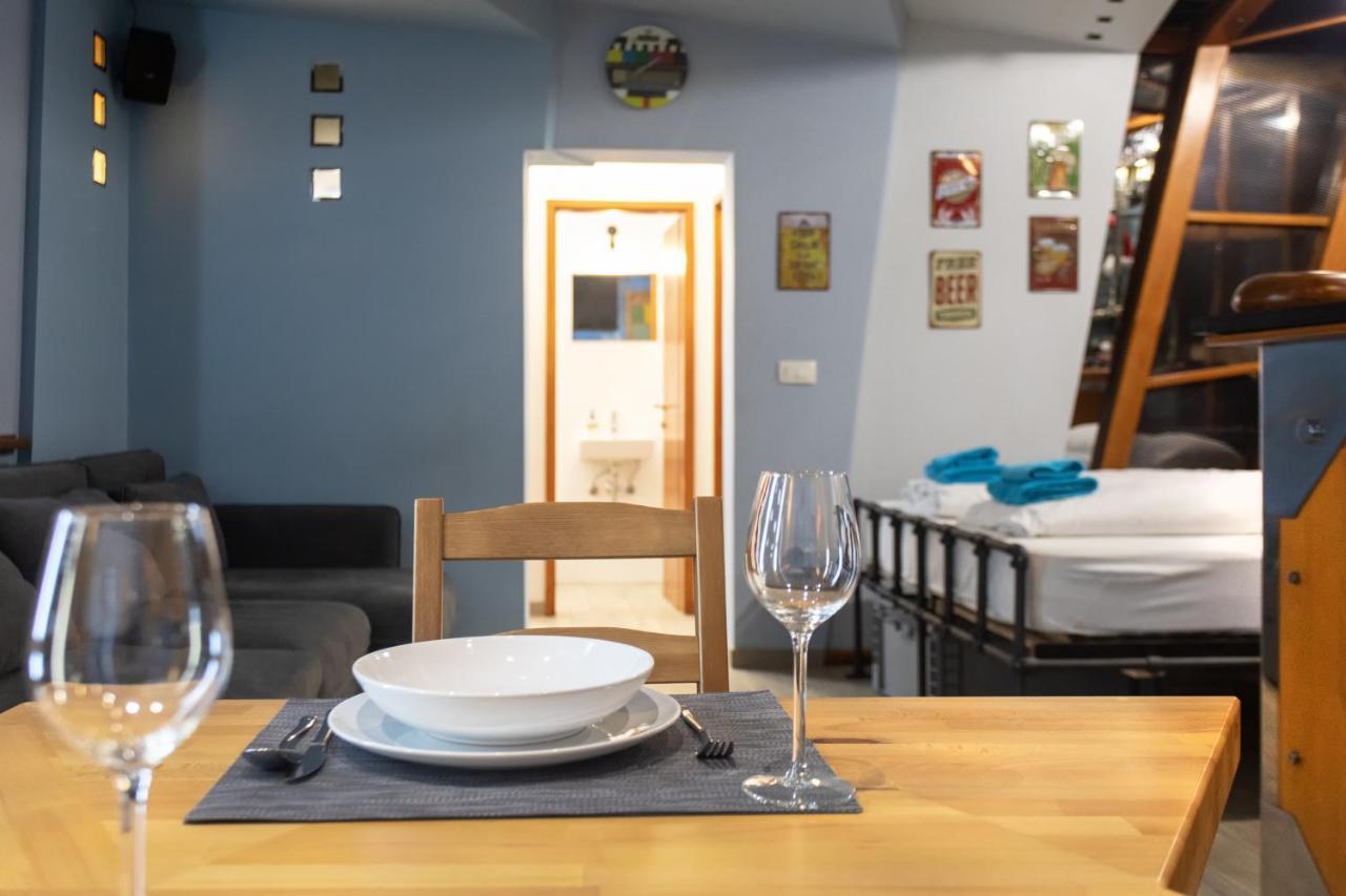 Stay In Pub Kamera Klub Apatment-City Center Lubiana Esterno foto