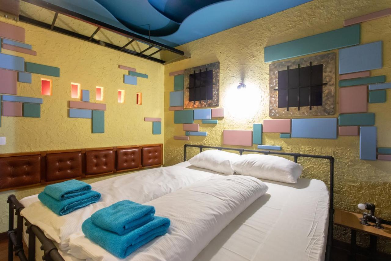 Stay In Pub Kamera Klub Apatment-City Center Lubiana Esterno foto