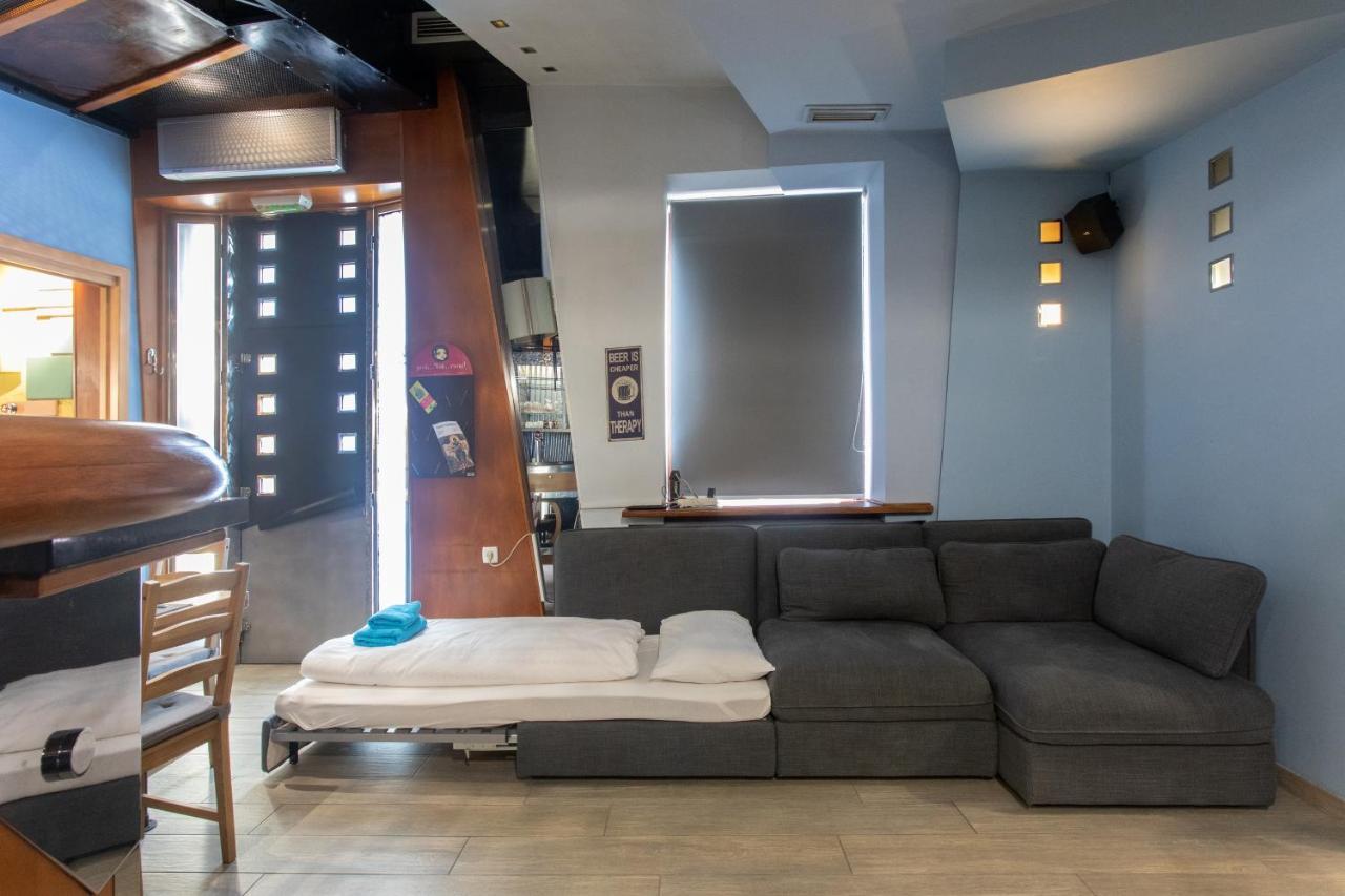 Stay In Pub Kamera Klub Apatment-City Center Lubiana Esterno foto
