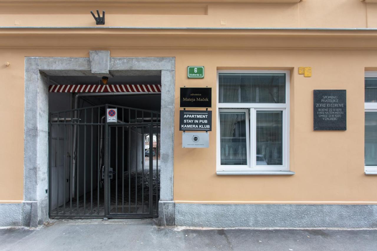 Stay In Pub Kamera Klub Apatment-City Center Lubiana Esterno foto